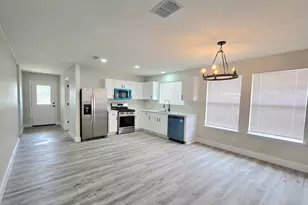 2467 Mallory Ln, Lancaster, TX 75134 - Photo 10