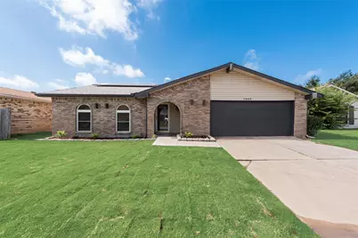 4420 Buckeye Street, Fort Worth, TX 76137 - Photo 2