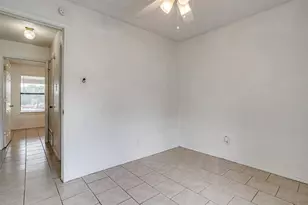 1009 W 4th St, Keene, TX 76059 - Photo 16