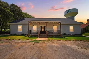428 Gail Dr, Kennedale, TX 76060 - Photo 1
