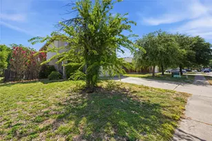 214 Woodley Rd, Leander, TX 78641 - Photo 4