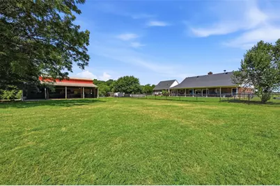 1226 County Road 243, Collinsville, TX 76233 - Photo 34