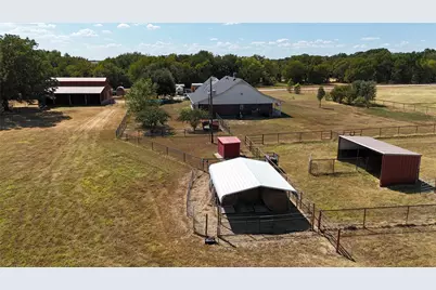 1226 County Road 243, Collinsville, TX 76233 - Photo 38