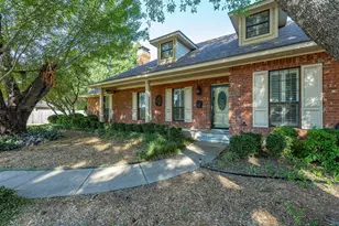 1506 Williamsburg Ct, Ennis, TX 75119 - Photo 2