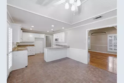 1506 Williamsburg Court, Ennis, TX 75119 - Photo 8