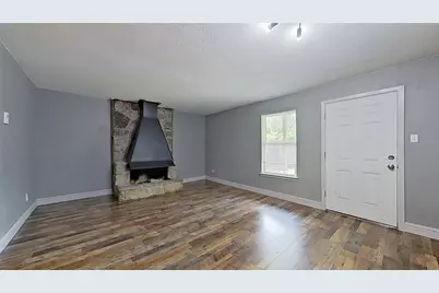 6321 Walraven Circle, Fort Worth, TX 76133 - Photo 4