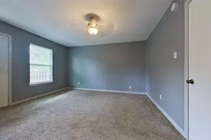 6321 Walraven Cir, Fort Worth, TX 76133 - Photo 18