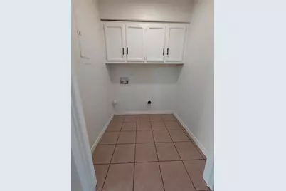 3900 Camelot Street #B, Denton, TX 76209 - Photo 6