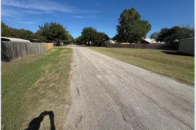 804 S Bosque Street, Whitney, TX 76692 - Photo 12