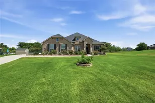 1036 Northern Oaks Ct, Springtown, TX 76082 - Photo 2