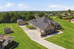 1036 Northern Oaks Ct, Springtown, TX 76082 - Photo 38