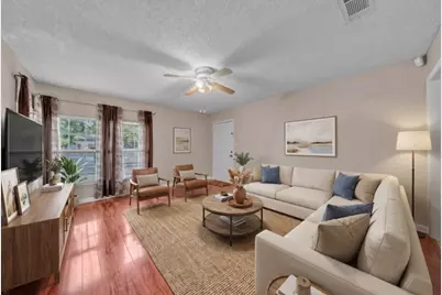 1005 W Clarence Street W, Fort Worth, TX 76117 - Photo 6
