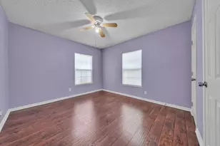 1005 W Clarence Street W, Fort Worth, TX 76117 - Photo 16