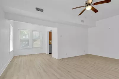 831 W Houston Street, Tyler, TX 75702 - Photo 10