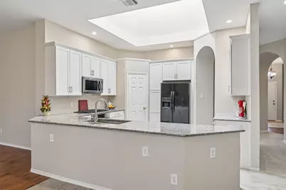 3901 Rolling Hills Drive, Plano, TX 75025 - Photo 6