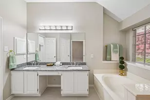 3901 Rolling Hills Dr, Plano, TX 75025 - Photo 24