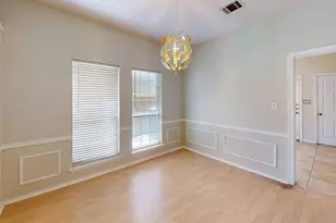 2209 Meadowstone Dr, Carrollton, TX 75006 - Photo 14