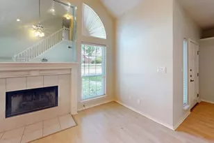 2209 Meadowstone Dr, Carrollton, TX 75006 - Photo 6