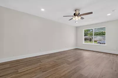 2129 Cliff Park, Fort Worth, TX 76134 - Photo 10