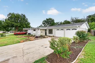 2129 Cliff Park, Fort Worth, TX 76134 - Photo 2