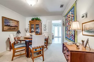 7476 Walling Ln, Dallas, TX 75231 - Photo 20