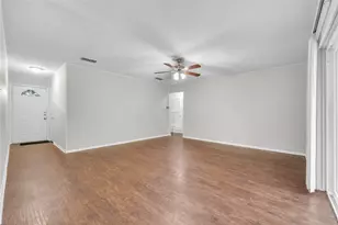 6075 Lalagray Ln, Watauga, TX 76148 - Photo 6
