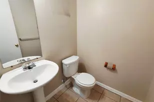 2123 W Grove Ln, Grand Prairie, TX 75052 - Photo 6