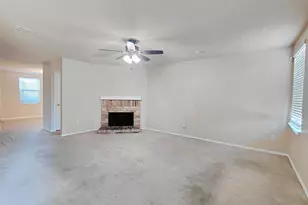 2123 W Grove Ln, Grand Prairie, TX 75052 - Photo 8