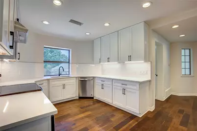 307 Oakmont Drive, Trophy Club, TX 76262 - Photo 8