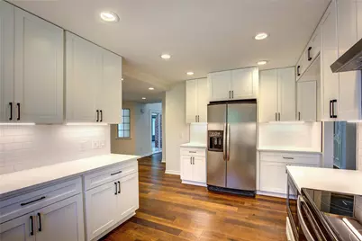 307 Oakmont Drive, Trophy Club, TX 76262 - Photo 10