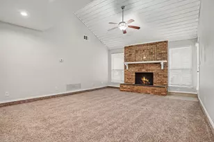 4715 Burning Springs Dr, Arlington, TX 76017 - Photo 4