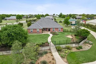 1901 Saw Tooth Ct, Haslet, TX 76052 - Photo 4