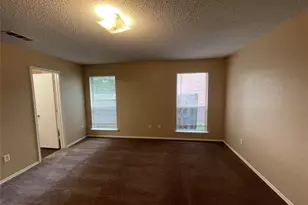 3316 Knoll Tr, Balch Springs, TX 75180 - Photo 6