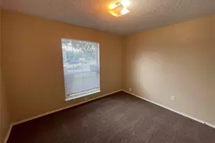 3316 Knoll Tr, Balch Springs, TX 75180 - Photo 10