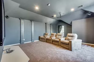 10845 Silver Dollar Dr, Frisco, TX 75033 - Photo 12