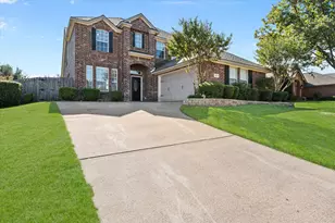 2959 Masters Ct S, Burleson, TX 76028 - Photo 1