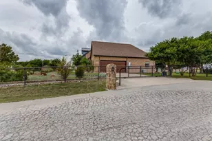 5584 Justine Pl, Fort Worth, TX 76126 - Photo 4