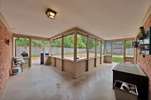 1710 Hilltop Ln, Pantego, TX 76013 - Photo 30