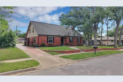 1710 Hilltop Lane, Pantego, TX 76013 - Photo 8