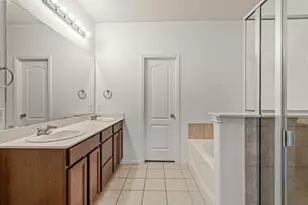 4716 Meadow Green Trail, Fort Worth, TX 76244 - Photo 20