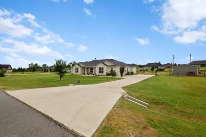 170 Spring Creek Circle, Paradise, TX 76073 - Photo 2