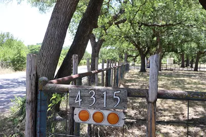 4315 Waples Road, Granbury, TX 76049 - Photo 2