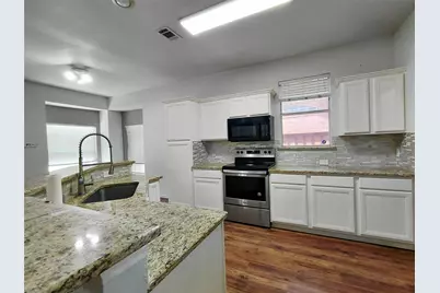 3613 Stockton Drive, Carrollton, TX 75010 - Photo 2