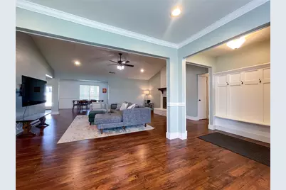 112 Overcrest Drive, Benbrook, TX 76126 - Photo 8