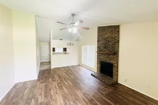 821 Denmark Dr, Mesquite, TX 75149 - Photo 2