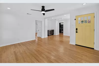 9518 Biscayne Boulevard, Dallas, TX 75218 - Photo 6