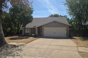 3505 Rush Springs Dr, Arlington, TX 76016 - Photo 2