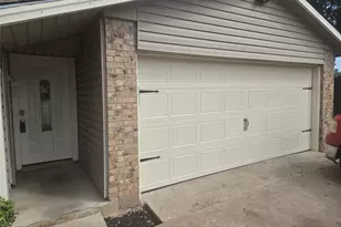 3505 Rush Springs Dr, Arlington, TX 76016 - Photo 4