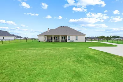 140 Clayton Crossing, Springtown, TX 76082 - Photo 32