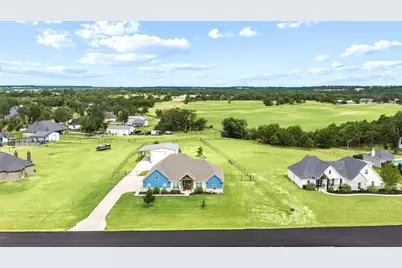 140 Clayton Crossing, Springtown, TX 76082 - Photo 32